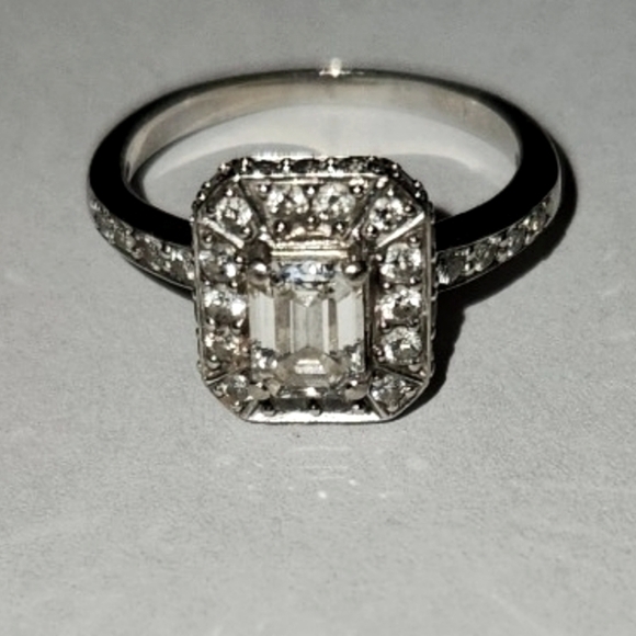EMERALD Cut White Gold Diamond Engagement Ring - Picture 6 of 8